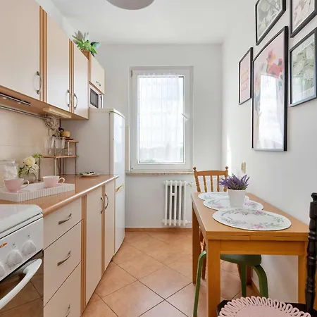 Practical Apartment In A Quiet Neighbourhood Gdynia Dabka 75 By Heyrent Apartmán *